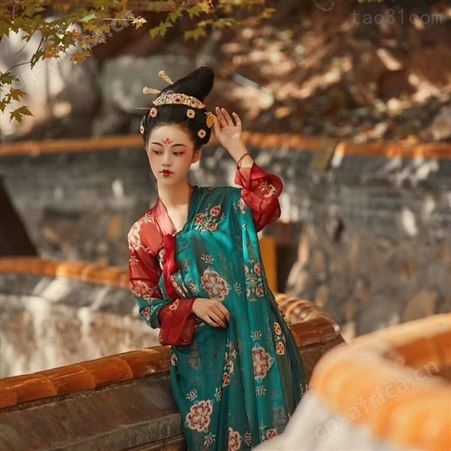各朝代古装盘发 服装租赁 饰品 化妆造型