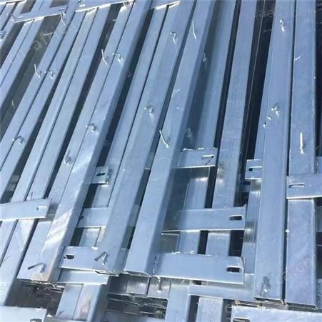 刺丝滚笼 土字柱 加密一字 铁路护栏网 标准刺丝滚笼支架